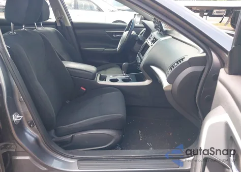 2015 Nissan Altima 2.5 S z USA, uszkodzony, nr VIN 1N4AL3AP9FC487401